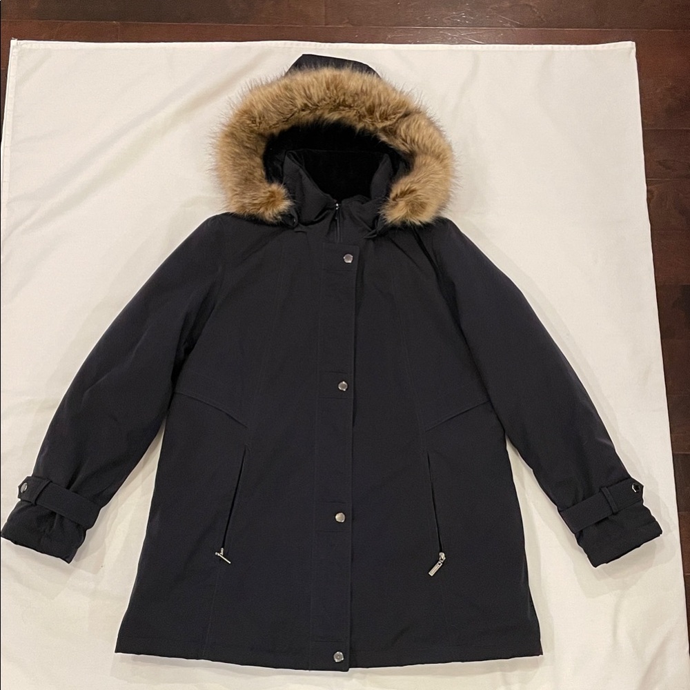 Gallery Cost with Faux Fur Trim Size Large